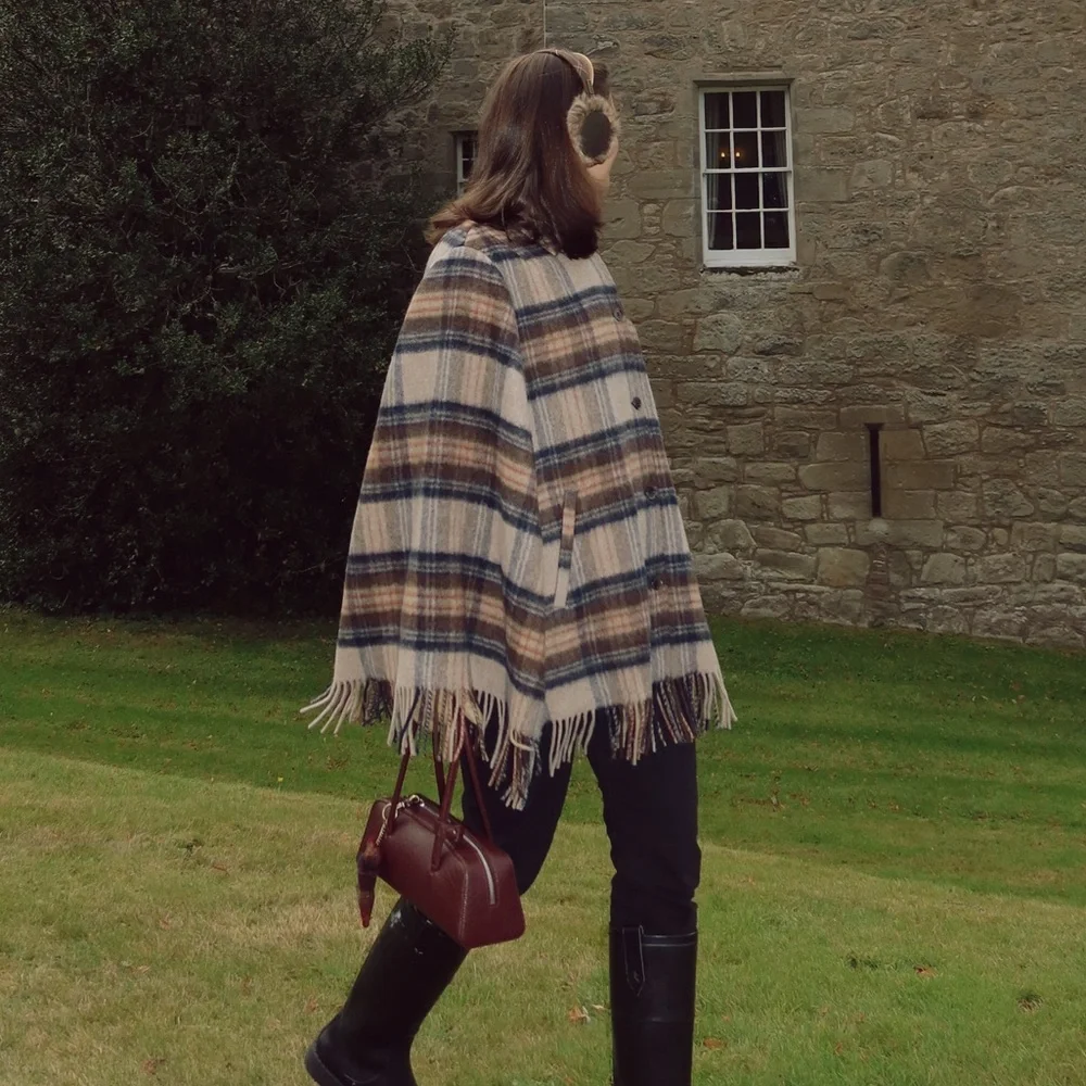 Doen Kent Cape - Maclaine Plaid - Picture 5 of 6